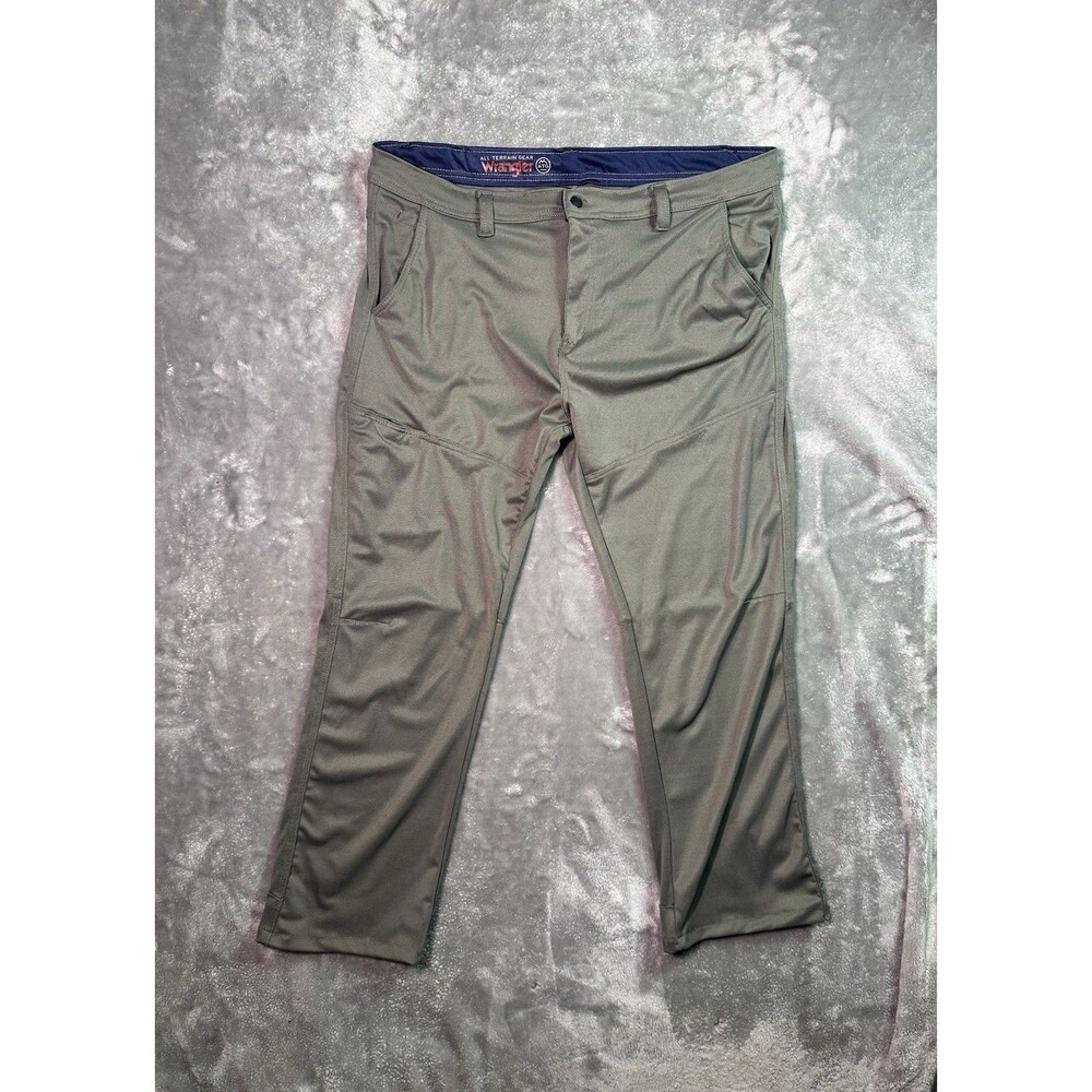 Wrangler Men's Pants All Terrain Gear  6 Pocket Outdoor Sz 38x30